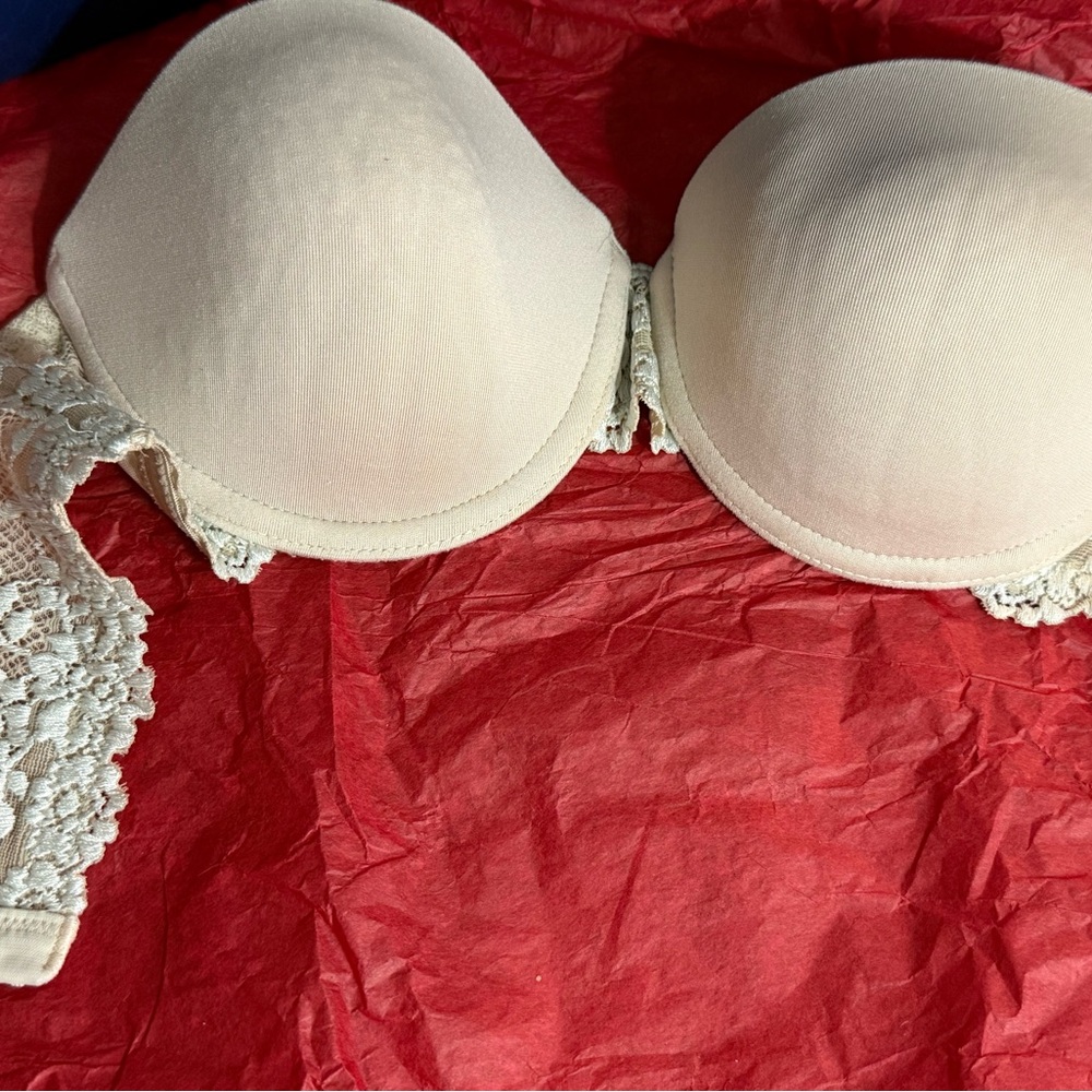 Wacoal Cream Lace Bra